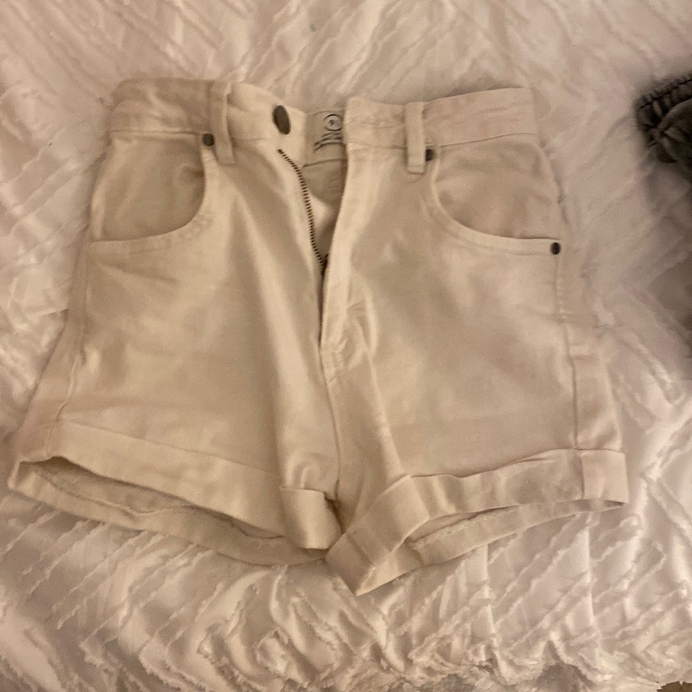 WHITE JEAN SHORTS made in South Africa, XS, May run a bit short.